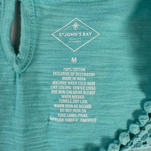 NWT St. John's Bay Aqua Eyelet Embroidered Yoke Tanktop. Size Medium. MSRP $27 - Picture 4 of 6